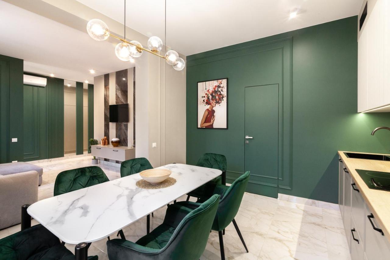 Apartment Leogrand Vip Apartments On Lesi Ukrainky 7